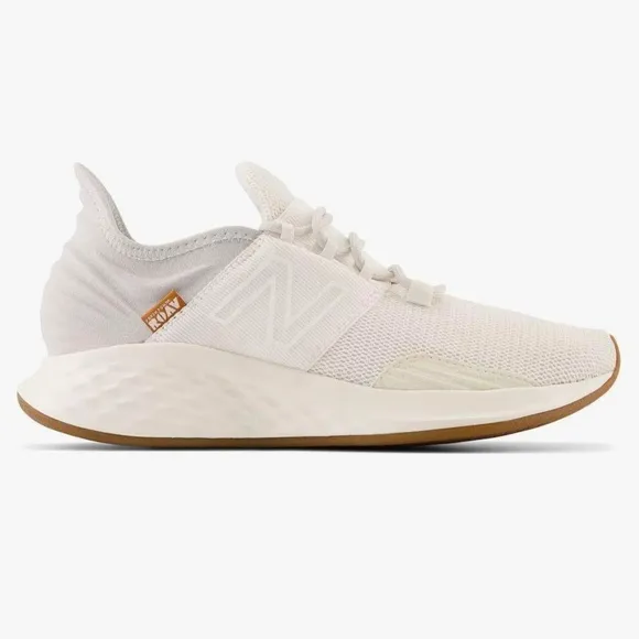 👟 BRAND NEW New Balance ROAV V1 White Sneakers - Women’s 12