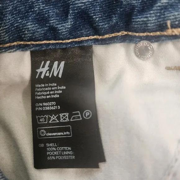 [ H&amp;M]  COACHELLA!!CUTEST EVER DISTRESSED DENIM JEAN SHORTS w/ fun colorful BOHO