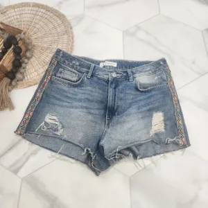 [ H&amp;M]  COACHELLA!!CUTEST EVER DISTRESSED DENIM JEAN SHORTS w/ fun colorful BOHO