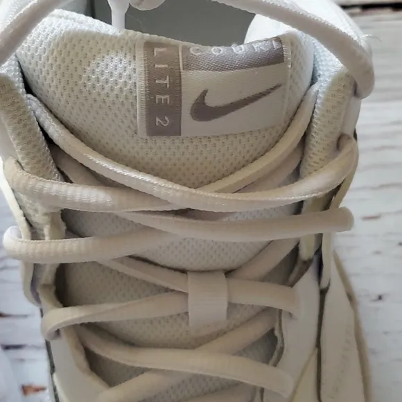 🆕️ NIKE LITE 2 COURT WHITE SNEAKERS AR8833-101