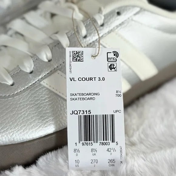 ADIDAS 10 NWT VL Court 3.0 Shoes Women’s Sneakers in Metallic / Off White / Gum
