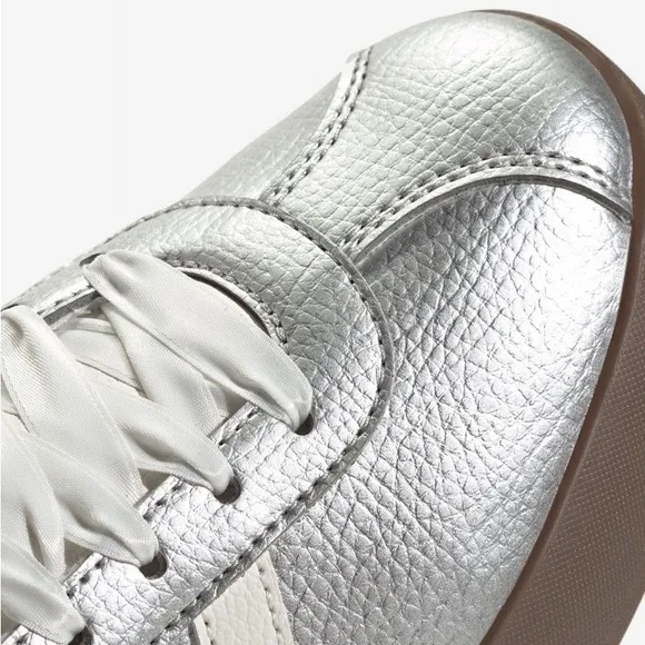 ADIDAS 10 NWT VL Court 3.0 Shoes Women’s Sneakers in Metallic / Off White / Gum