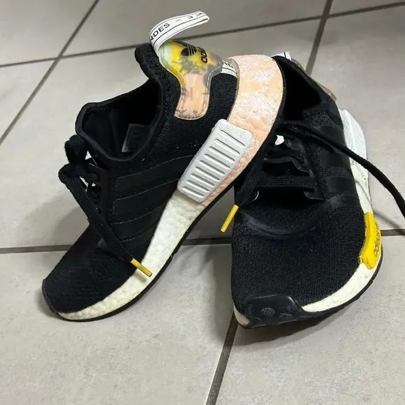 Adidas Black sneakers NMD R1 black size 4