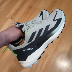 Adidas Boost TerrexFree Hiker II Gore-Tex Trail-Running Shoes Size 8 For Women