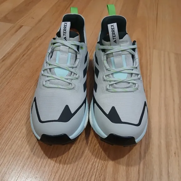 Adidas Boost TerrexFree Hiker II Gore-Tex Trail-Running Shoes Size 8 For Women