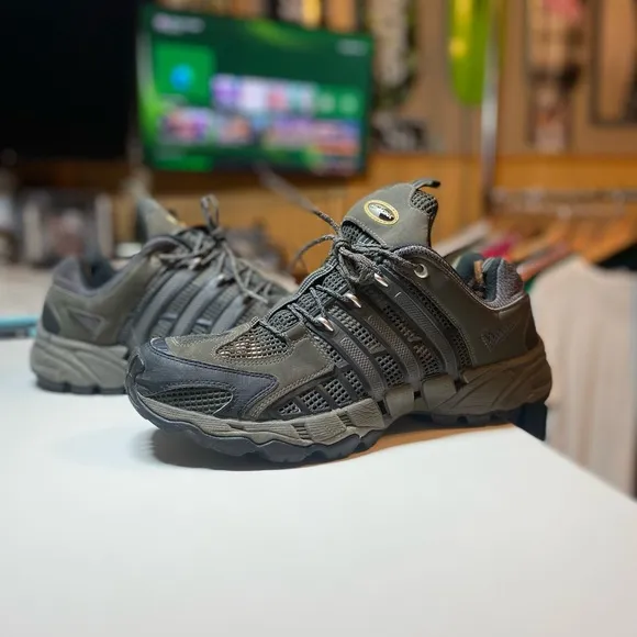 Adidas Climaproof EVN 791001 Hiking Trail Tennis Shoes Sneakers Mens Y2k