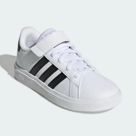 Adidas Grand Court 2.0 white &amp; black shoes boys size 2 NWT