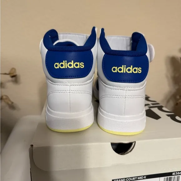 Adidas GRAND COURT MID SHOES KIDS White Velcro 3.5 size 3 1/2 NWT Tennis Unisex