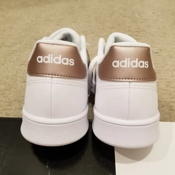 Adidas Grand Court Shoes big kids size 6 brand new