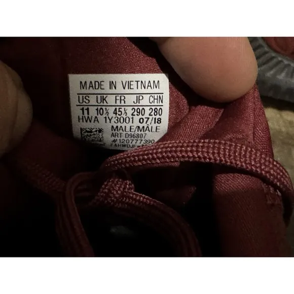 Adidas Men's Size 11 HWA 1Y3001 ALPHABOUNCE Sneaker Run  Burgundy