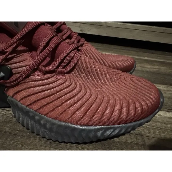 Adidas Men's Size 11 HWA 1Y3001 ALPHABOUNCE Sneaker Run  Burgundy