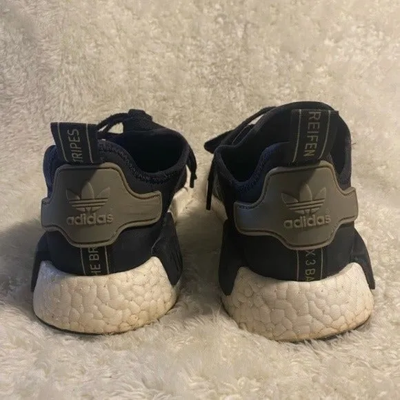 Adidas NMD_R1 SHOES Size 5