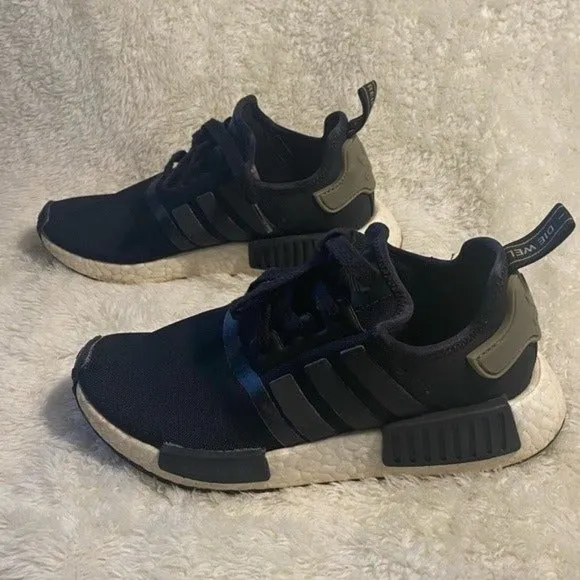 Adidas NMD_R1 SHOES Size 5