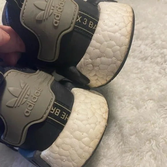 Adidas NMD_R1 SHOES Size 5