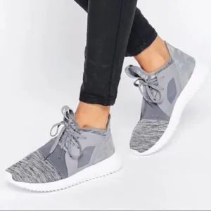 Adidas Originals Gray Marl Tubular Defiant Knit/Suede Marathon Running Sneakers