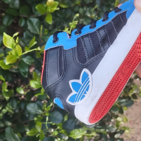 adidas® Originals Hardcourt Hi J- Big Tref 2 Old SKOOL CLASSIC*