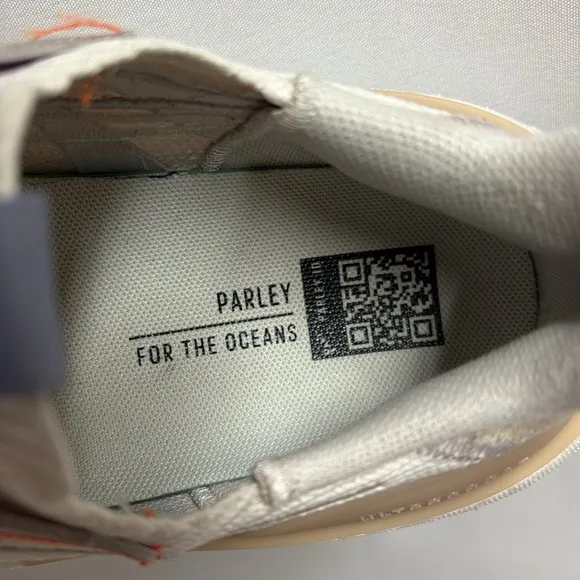 Adidas Parley x Ultraboost Light Sneakers Non-Dyed Wonder Taupe Men's Size 9