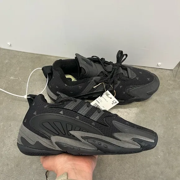adidas Pharrell Williams CRAZY BYW 2.0 Triple Black