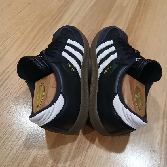 Adidas Samba Classic Soccer Shoes Size 4 Youth/5.5 Women