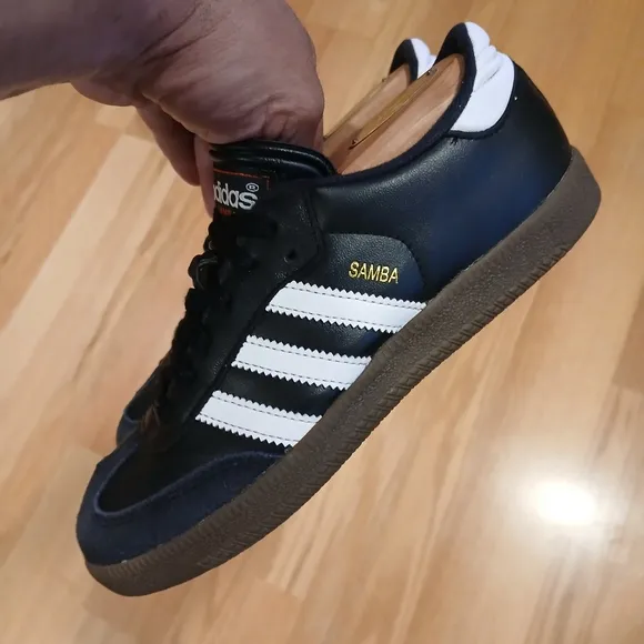 Adidas Samba Classic Soccer Shoes Size 4 Youth/5.5 Women
