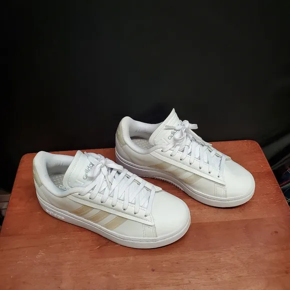 Adidas Size 6 Grand Court Alpha White Tennis Shoes GY7056