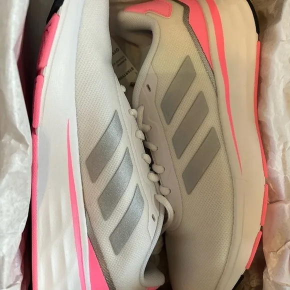 Adidas START YOUR RUN RUNNING SHOES