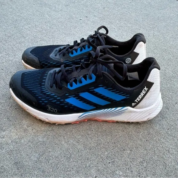 ADIDAS Terrex Agravic Flow 2 Black Blue Rush Turbo size 11 💙