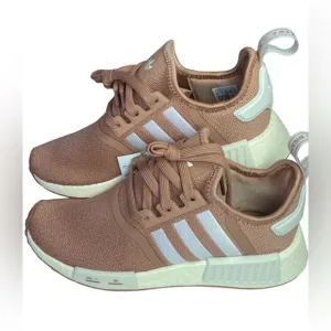 Adidas Womans NMD R1 Originals Color Pearl Pink Clay NWT IG8336