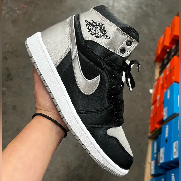 Air Jordan 1 High OGSatin Shadow