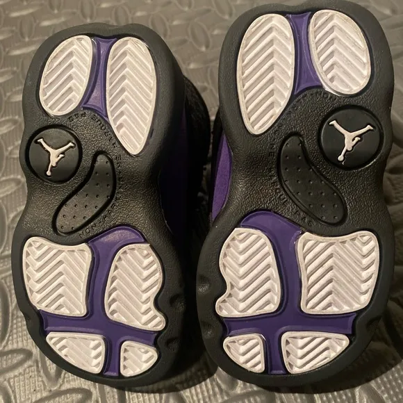 Air Jordan 13 Retro Court Purple size 5c toddlers shoes