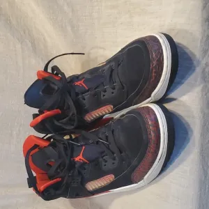 Air Jordan Spizike Red and White Court Shoes SZ 10.5