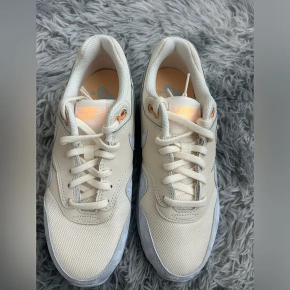 Air Max 1 Gs Pale Ivory/ Football Grey Size 5Y