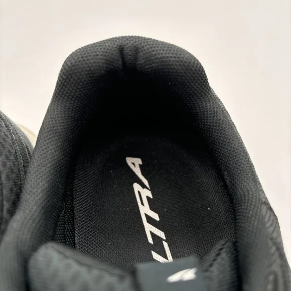 Altra Escalante 3 Running Shoes Men's Size 11 Sneakers Black Road AL0A7R6M000