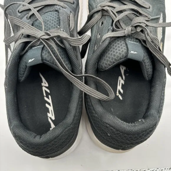 Altra Escalante 3 Running Shoes Men's Size 11 Sneakers Black Road AL0A7R6M000