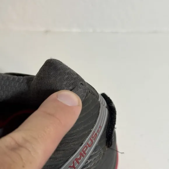Altra Olympus 2.5 Shoes Men's US 9 Gray Red Vibram Zero Drop Gaiter Trap Trail
