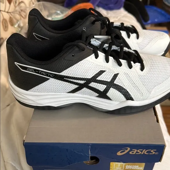 Asics Black and White Athletic Shoes with Modern Design