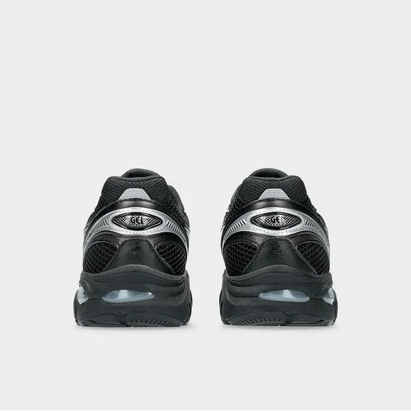 Asics Black Athletic Shoes with Dynamic Design and Cushioning