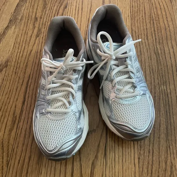 ASICS Gel Kayano 14 Running Shoes