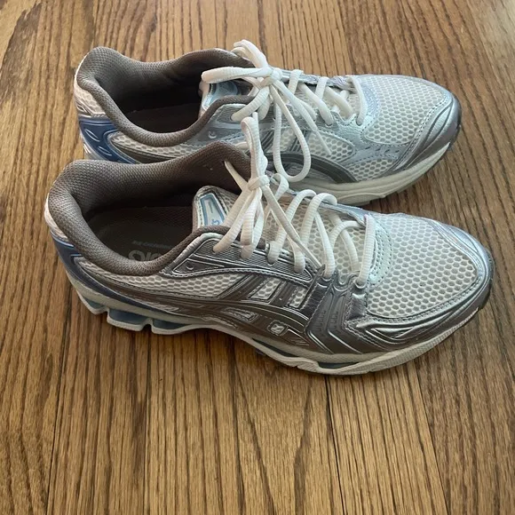ASICS Gel Kayano 14 Running Shoes