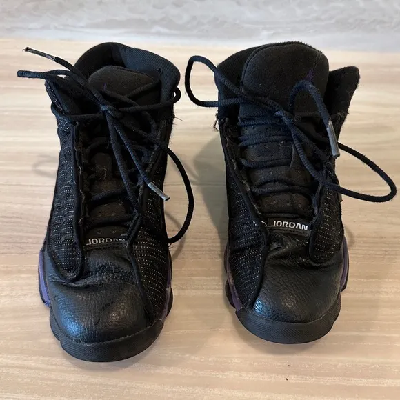 Big Kids Air Jordan Retro Basketball shoes size 3Y - black/white/court purple