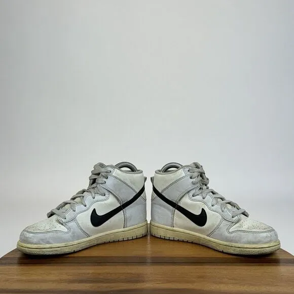 Big Kids Nike Dunk High Football Gray Athletic Sneakers‎ Shoes Size 2 Y GUC