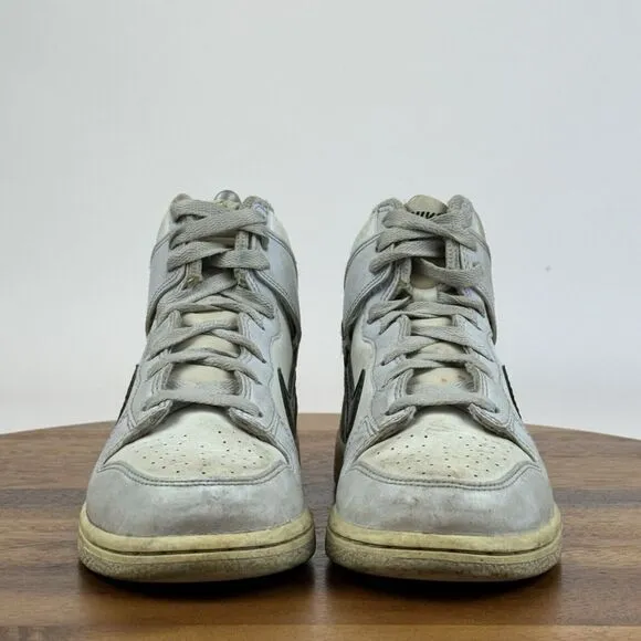 Big Kids Nike Dunk High Football Gray Athletic Sneakers‎ Shoes Size 2 Y GUC