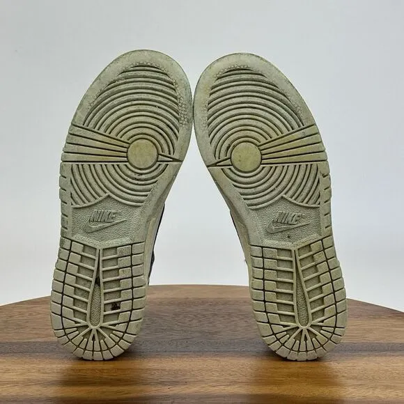 Big Kids Nike Dunk High Football Gray Athletic Sneakers‎ Shoes Size 2 Y GUC