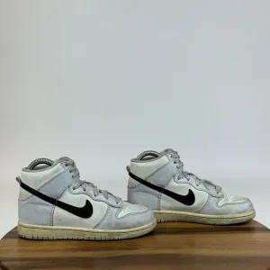 Big Kids Nike Dunk High Football Gray Athletic Sneakers‎ Shoes Size 2 Y GUC