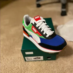 Brand New puma gym shoes