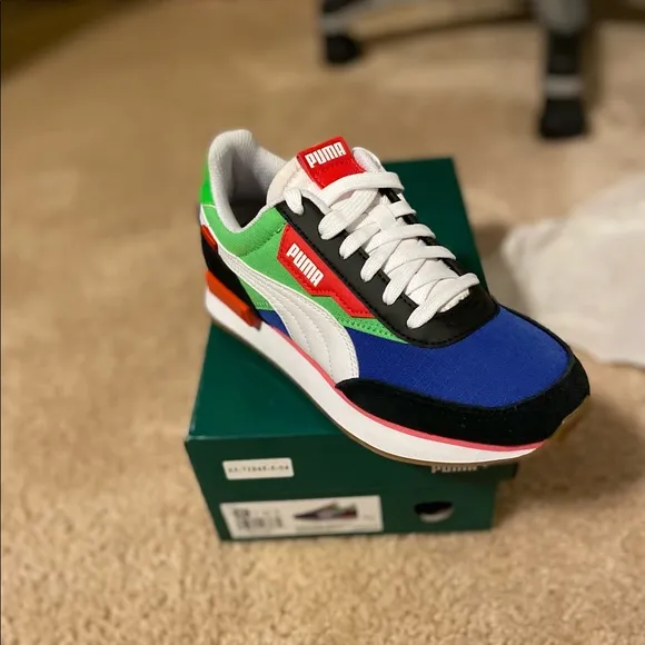 Brand New puma gym shoes