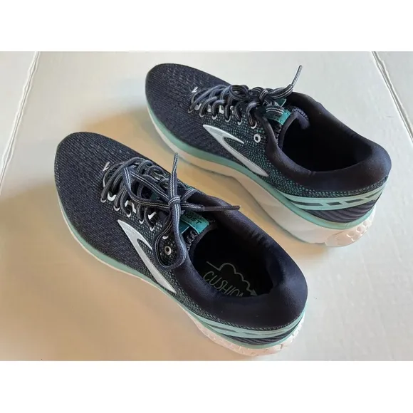 Brooks Ghost 11 Sneakers Running Shoes Navy Blue Womens Size 10 B NEW Retired