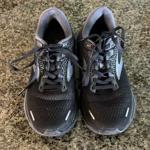 Brooks Ghost 14
