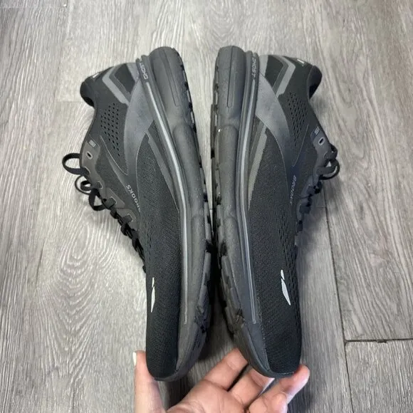 Brooks Ghost 15 Shoes Mens Size 12 2E Wide Black Sneakers Running Athletic Gym