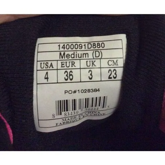 Brooks gym shoes pink